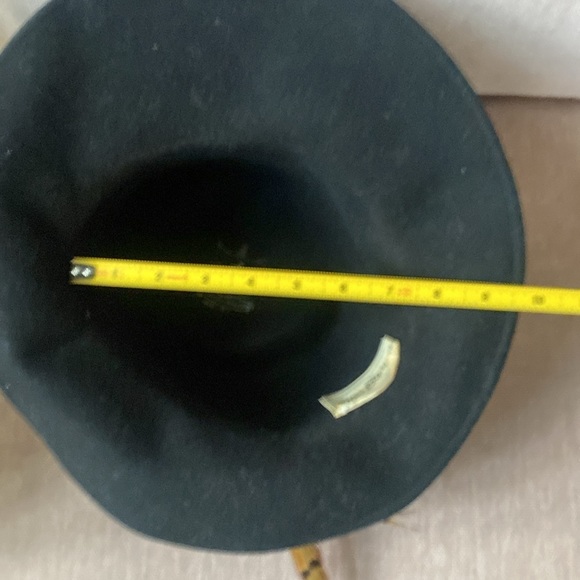 Doeskin Vintage Black Felt 100% Wool Hat with Feathers - Picture 8 of 8